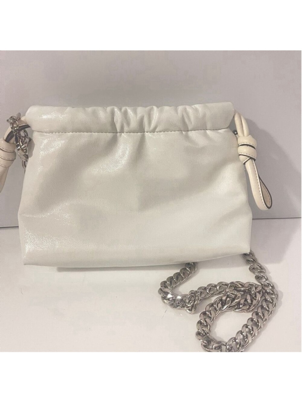 Michael Kors Lina Small Cinch Drawstring Bag Leather Optic White - Picture 2 of 8